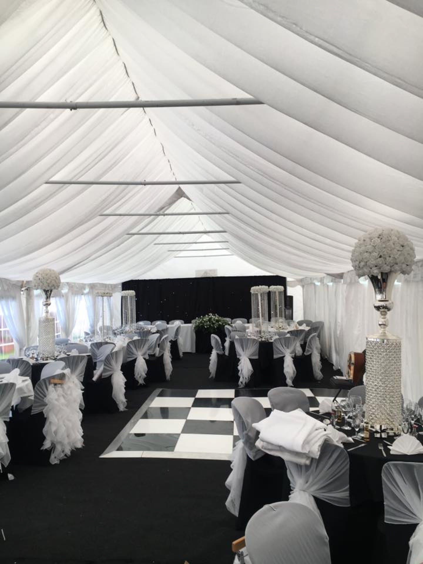  marquee with dancefloor